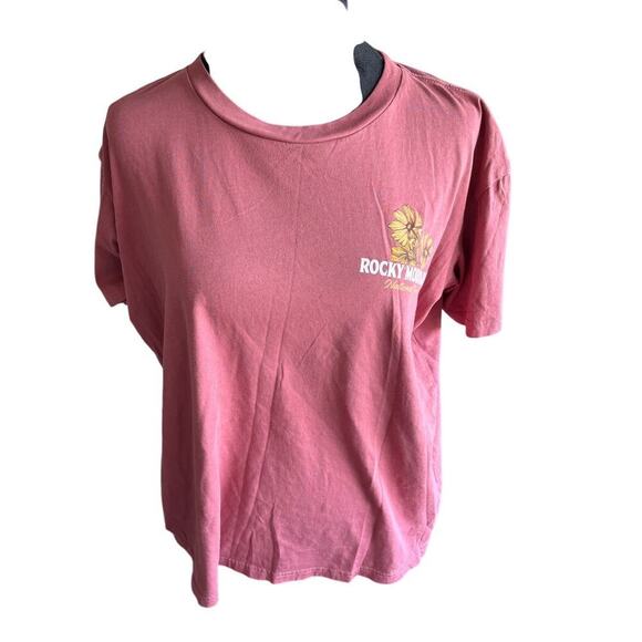 EUC‎ Pink Rocky Mountains T Shirt - M - Picture 1 of 3